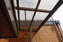 ベランダ波板貼り工事